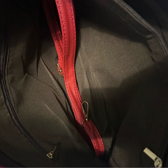 Red Shoulder Bag - Picture 5 of 5